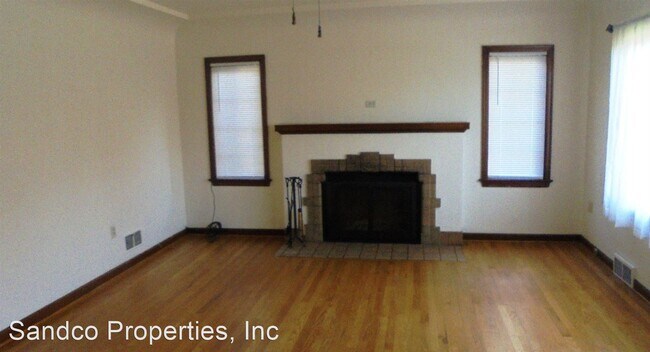 Building Photo - 4 br, 2 bath House - 3636 S D St
