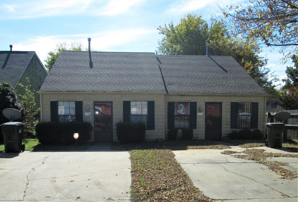 Primary Photo - HAYES130