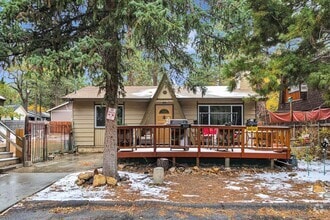Building Photo - 360 Maple Ln