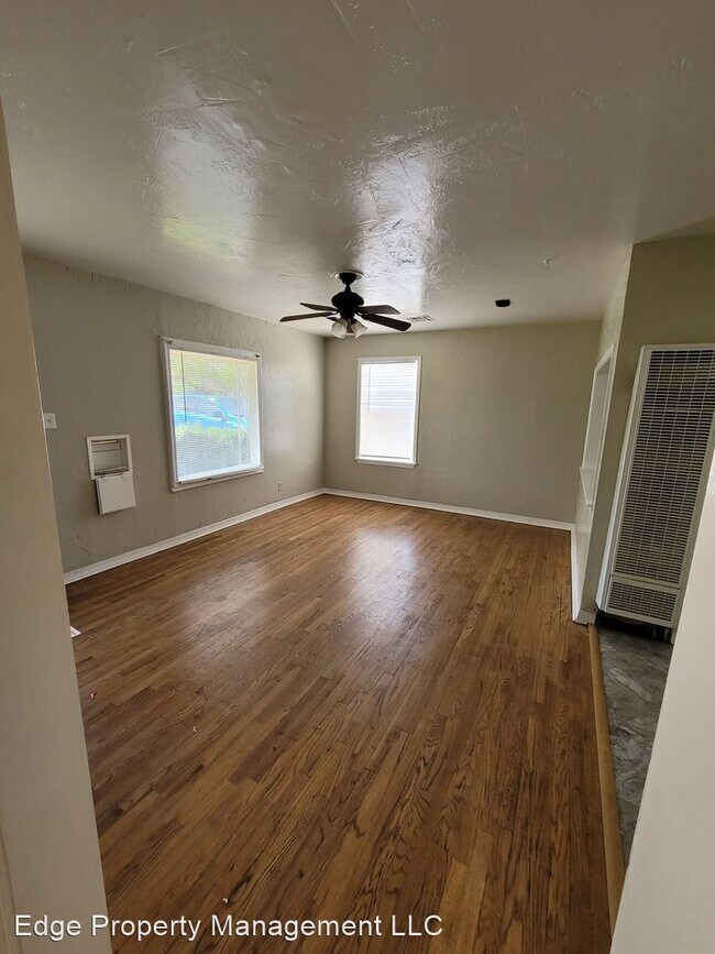 Building Photo - 2 br, 1 bath House - 1114 N Houston St.