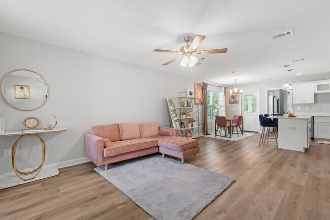 Building Photo - Parade of Homes Like-New Build