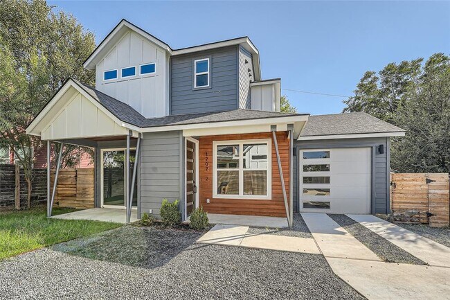 Building Photo - 1707 Perez St