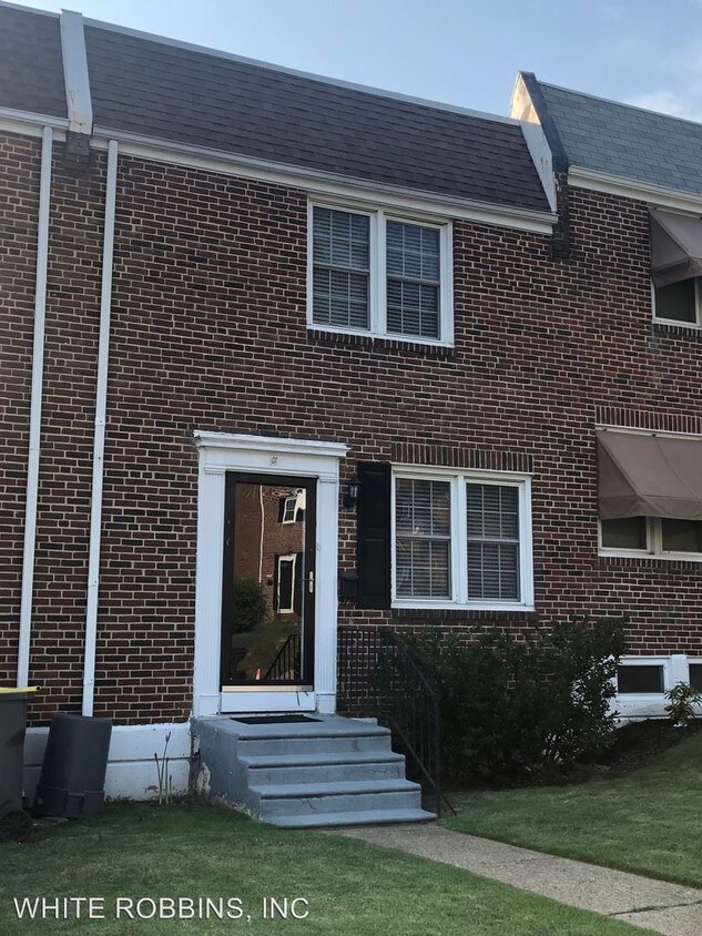 Foto principal - 3 br, 1 bath House - 1009 Clayton Rd