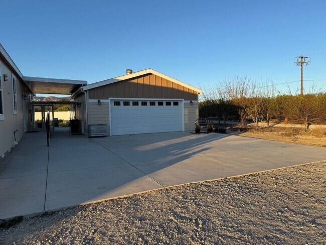 Foto del edificio - Great Home on a Farm for Rent