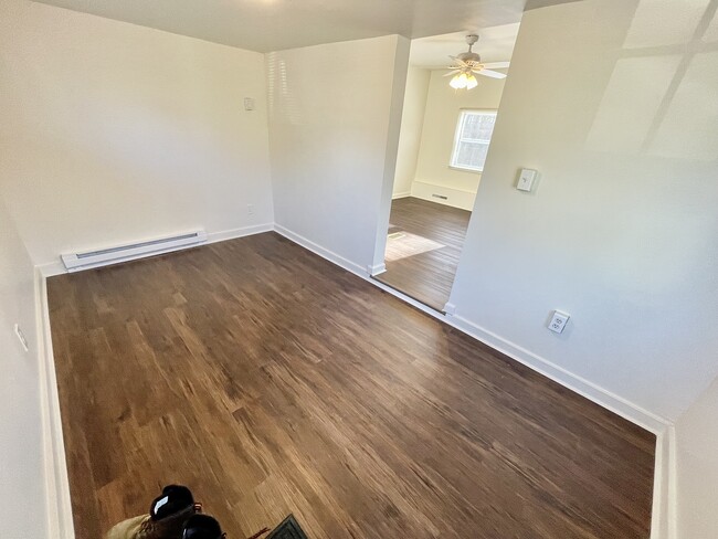 Mudroom - 19619 Spooks Hill Rd