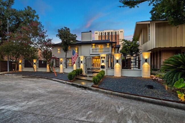 Foto del edificio - 6321 Deerwood Rd