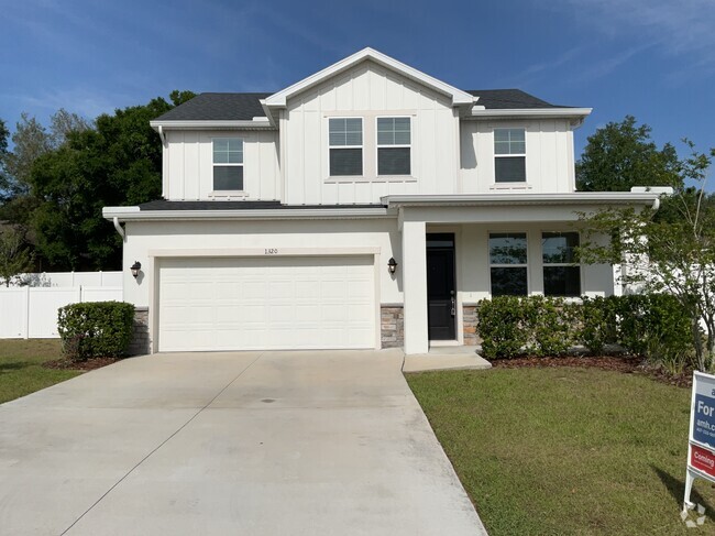 Building Photo - 1320 Mount Logan Dr