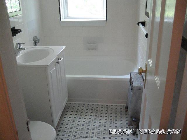 Primary Photo - 34 Harris St