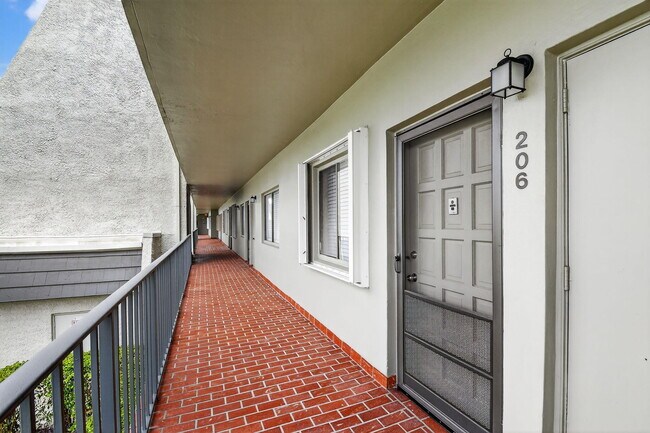 Building Photo - 4080 Tivoli Ct