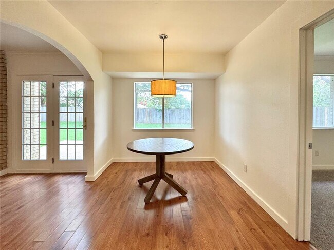 Foto del edificio - 1501 Greenfield Dr