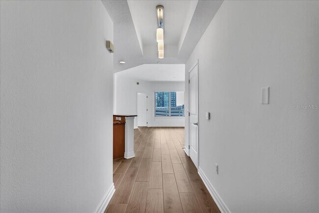 Foto del edificio - 1209 E Cumberland Ave