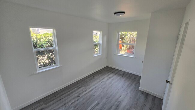 Dormitorio 1 - 77 S Parkwood Ave