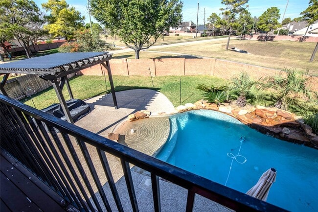 Foto del edificio - 2802 Silhouette Bay Dr