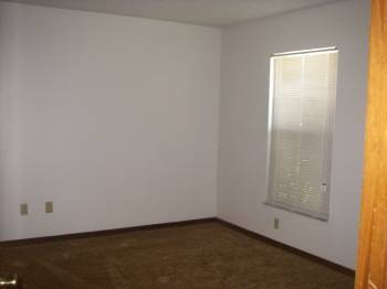 Foto del edificio - Spacious 2x2 duplex with fenced yard in cu...