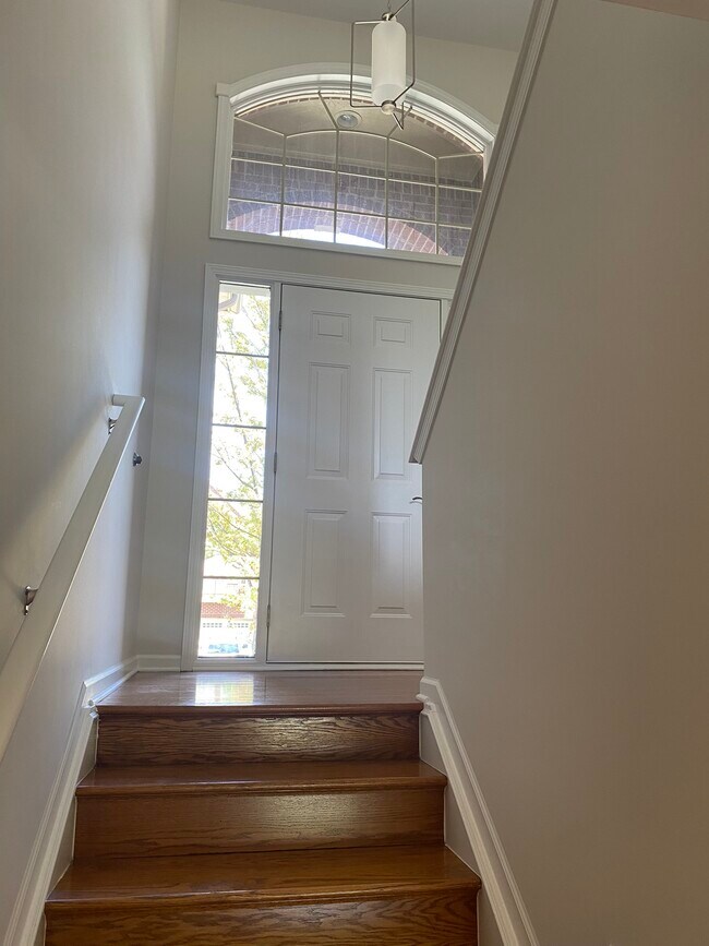 Foto del edificio - 16774 Newbury Ave