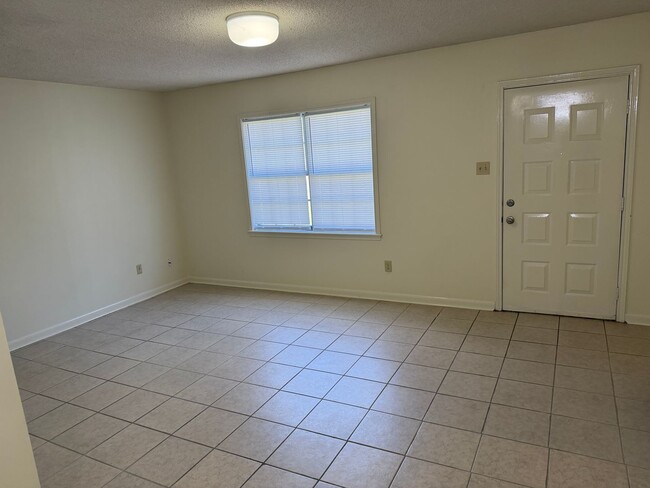 Foto del edificio - 3109-B Quail Court