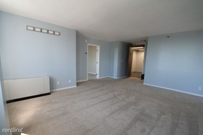 Foto del edificio - 220 Broadway Ave S