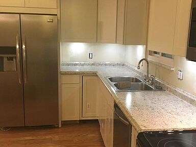 Kitchen - 1440 Londondale Pky