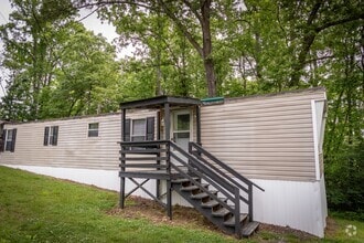 Building Photo - 1394 McGee St