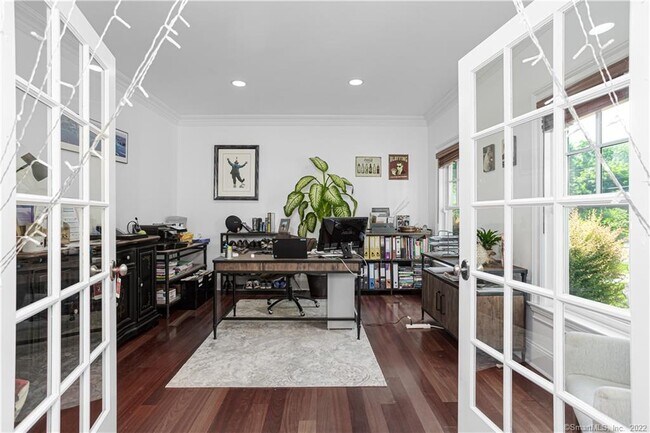 Foto del edificio - 318 Wilton Rd