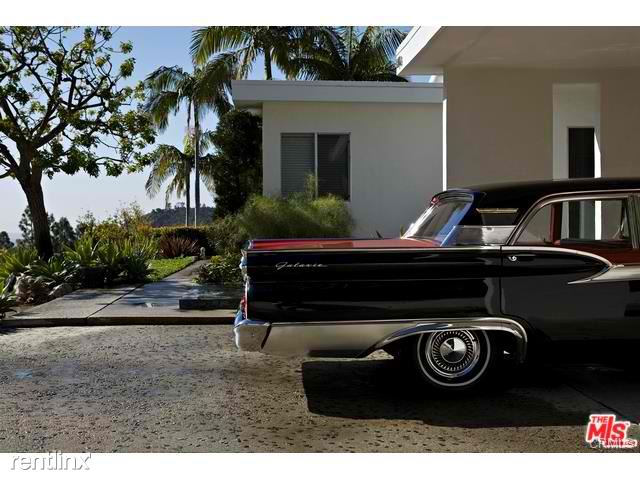 Foto del edificio - 1349 Casiano Rd