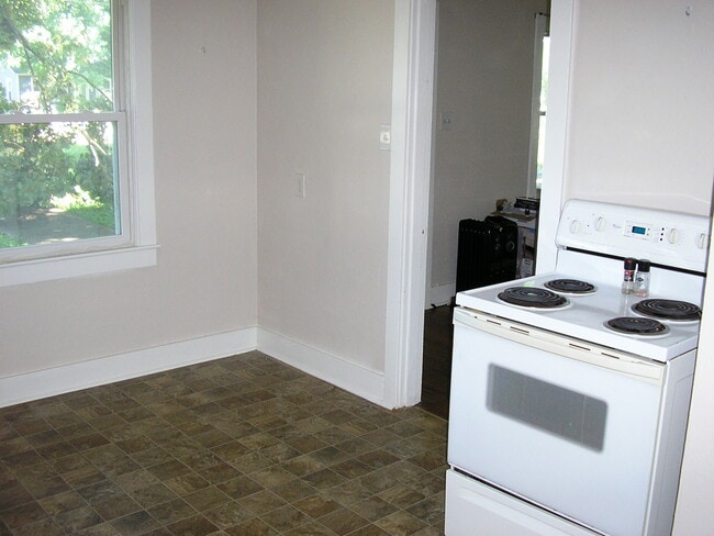 Foto del edificio - 1635 Sharon Dr