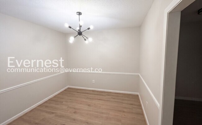 Foto del edificio - 2 Bed, 2 Bath Condo with Modern Amenities / Pet-Friendly / Available Now!
