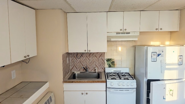 Building Photo - 5-9 Morton Square