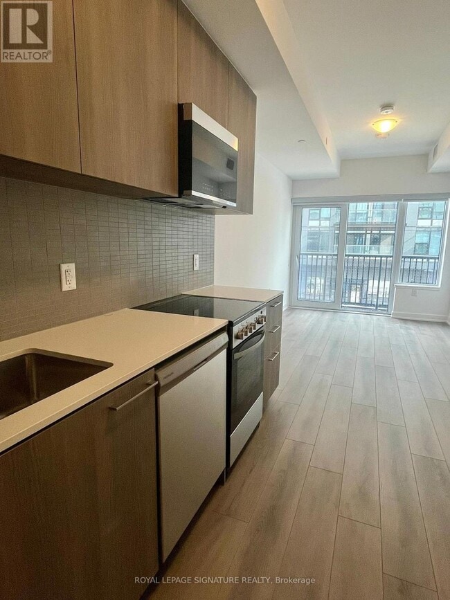 Building Photo - 7437 Kingston Rd