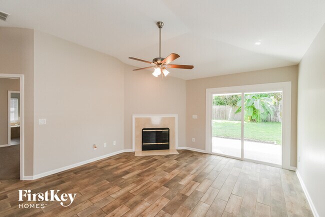 Foto del edificio - 680 Timbermill Ln