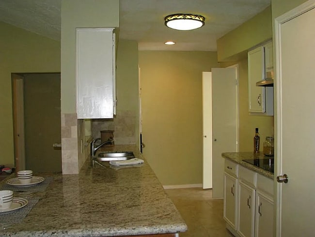 Foto del edificio - 25302 Thistlewaite Ln
