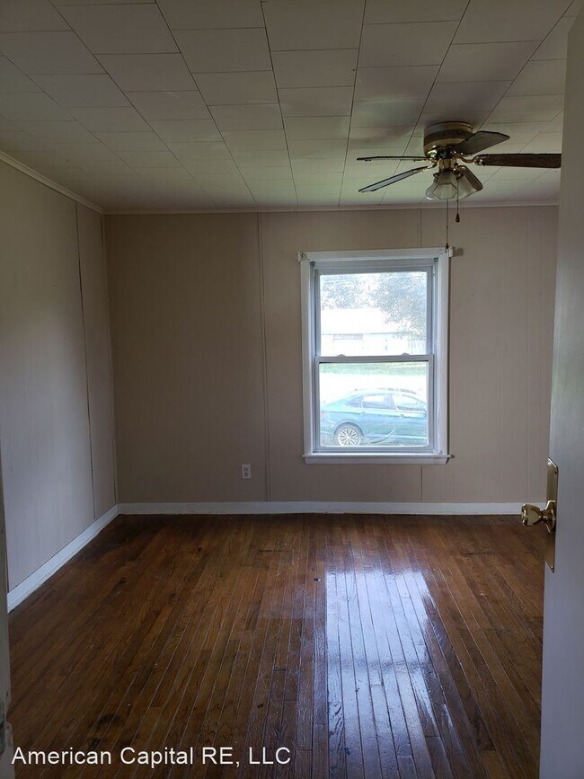 Foto del edificio - 4 br, 1.5 bath House - 432 Herrick St