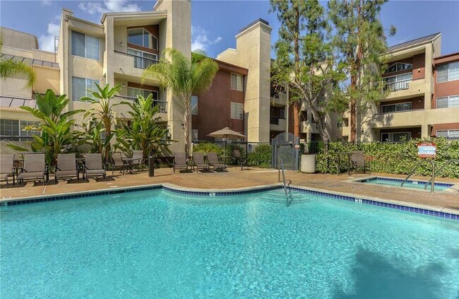 Foto del edificio - 5530 Owensmouth Ave