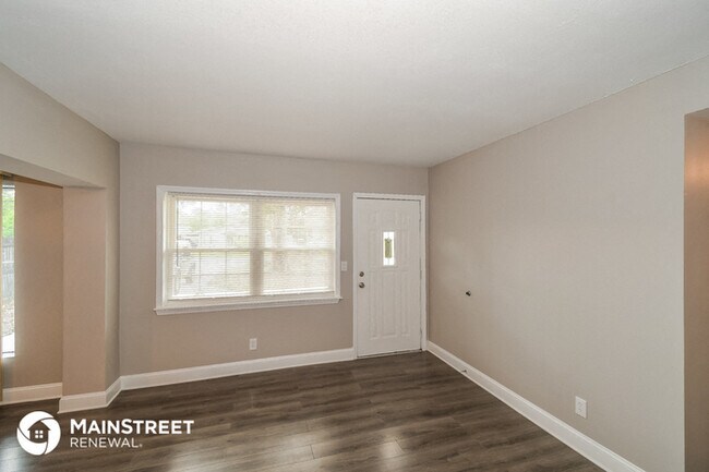 Building Photo - 13360 Gillespie Ave