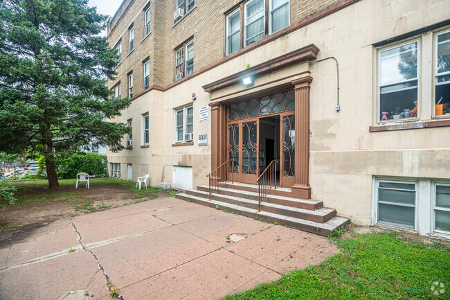 Building Photo - 365 12th Avenue Apartments