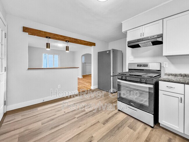 Foto del edificio - 1066 Elwell St