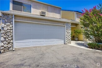 Building Photo - 23521 Ave La Caza
