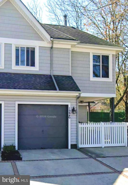 Building Photo - 1226 Chanticleer
