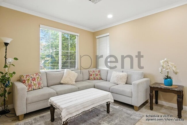 Building Photo - 7956 Barnstormer Ct