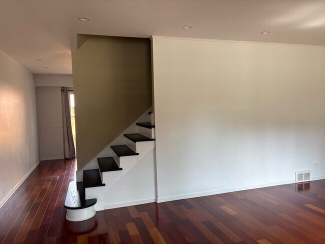 Foto del edificio - 2156 Rugen Rd