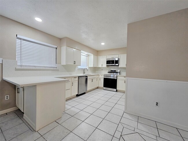 Foto del edificio - 1310 Goswell Ln