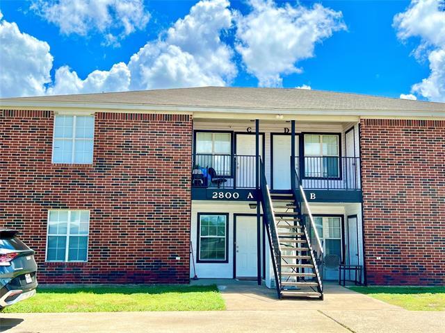 Building Photo - 2800 Cantabrian Dr