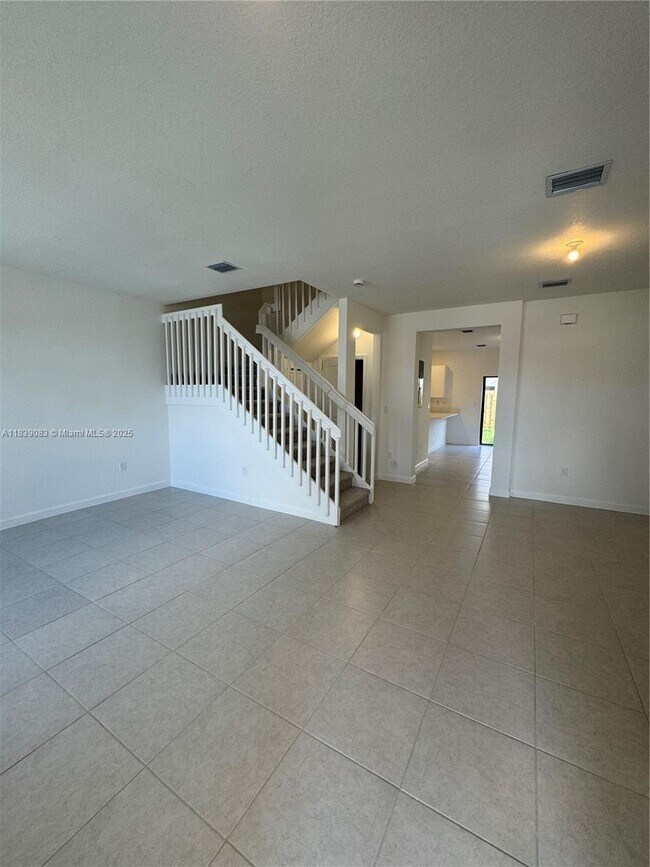 Foto del edificio - 23349 SW 128th Ave