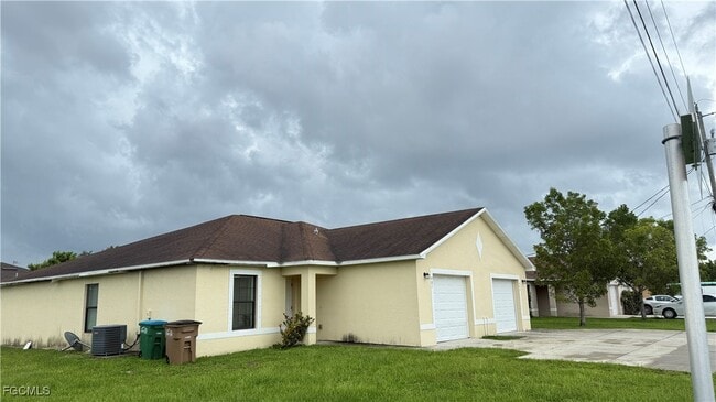 Building Photo - 401 Nicholas Pkwy W