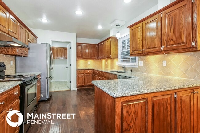 Building Photo - 8240 Bell Rd