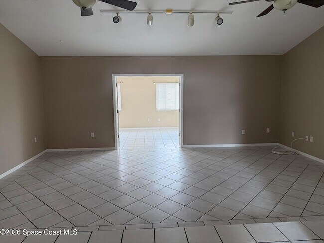Foto del edificio - 1337 Helvenston St NW