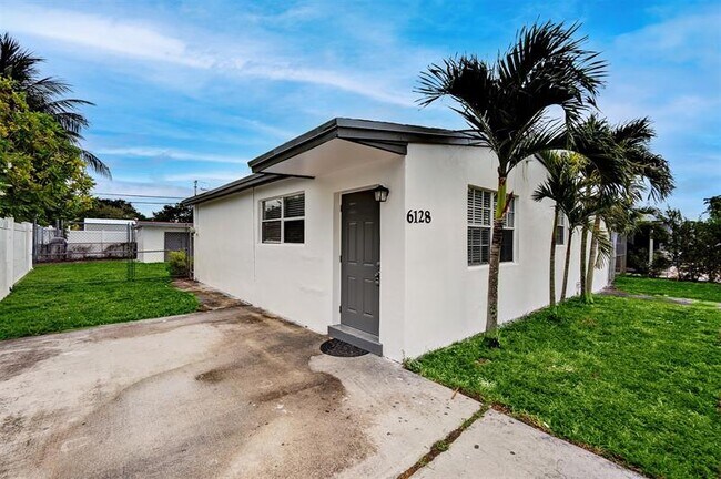 Foto del edificio - 6128 SW 2nd St