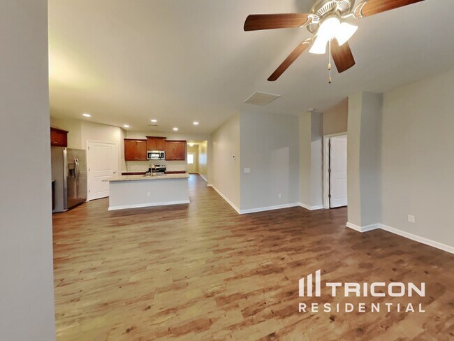 Foto del edificio - 652 Rose Mallow Dr