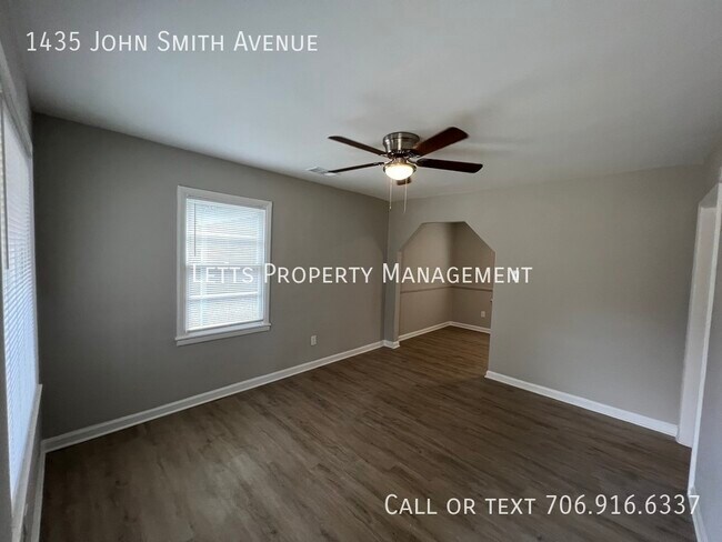 Building Photo - Adorable Rental Ready for Move In TODAY!