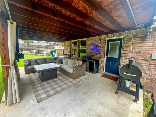 Foto del edificio - 13183 Cowper Dr